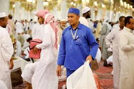 تنزيل 10 - وكالة المسجد النبوي تكثف جهودها اليومية لنظافة وتطهير المسجد النبوي وتهيئته للمصلين