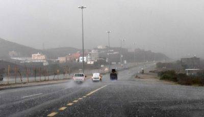 هطول أمطار غزيرة على عسير وجهود حثيثة من الدفاع المدني