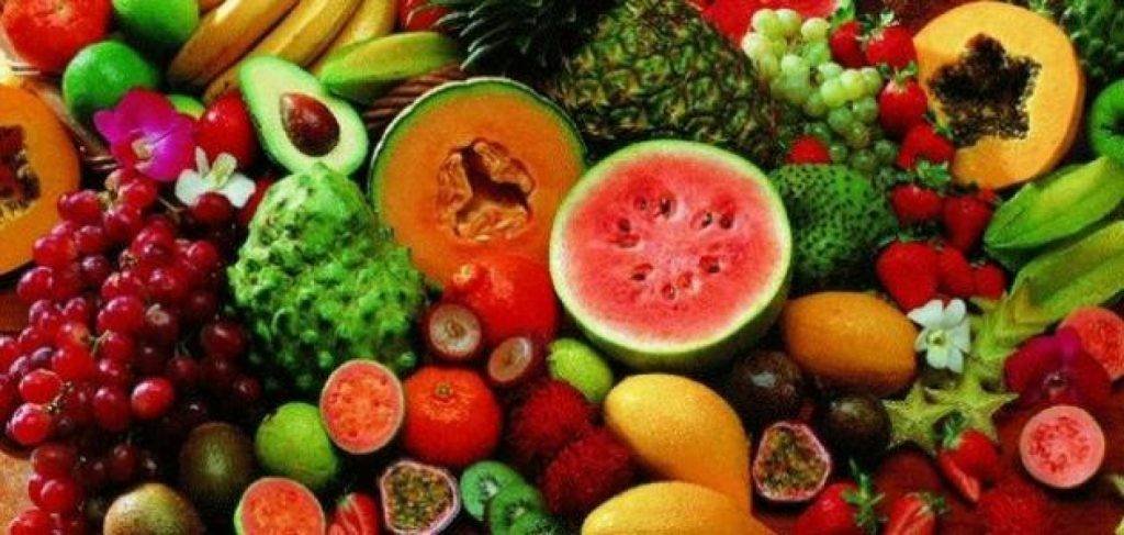 تناول هذه الفواكه يحميك من الجفاف خلال موجات الحر