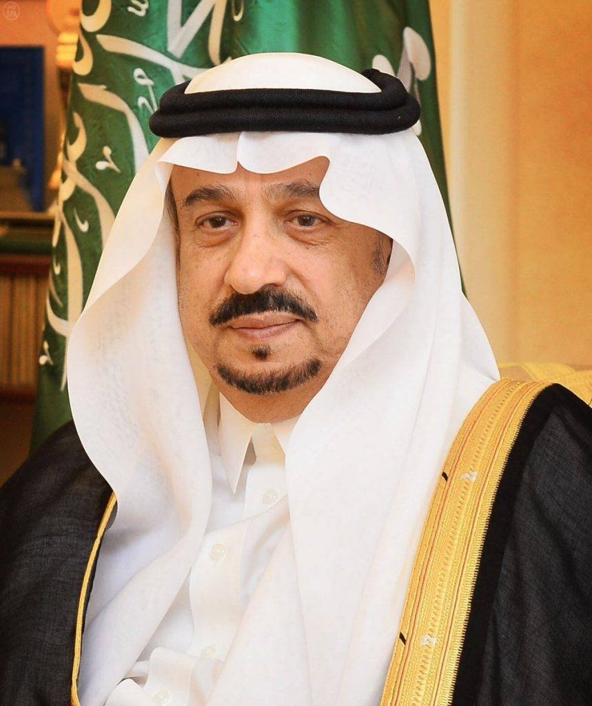 أمير الرياض يهاتف المواطن خويتم الحارثي.. ويشيد بعفوه عن قاتل ابنه