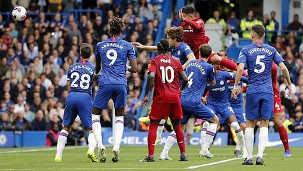 935 - ليفربول يتخطى تشيلسي بثنائية في الدوري الإنجليزي