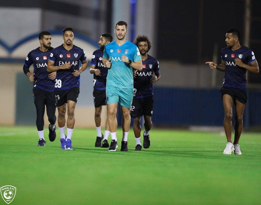 “الهلال” يواصل التدريبات بمشاركة الدوليين إستعداداً للفيحاء