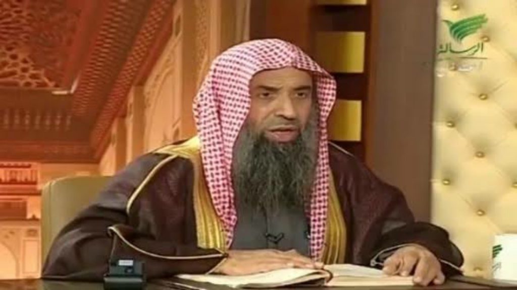 ما هو حكم الصلاة خلف إمام يصلي جالسًا؟ .. هنــــــــــــــــــــــــــــــا التفاصيـــــــــــــــل ما هو حكم الصلاة خلف إمام يصلي جالسًا؟ .. هنــــــــــــــــــــــــــــــا التفاصيـــــــــــــــل