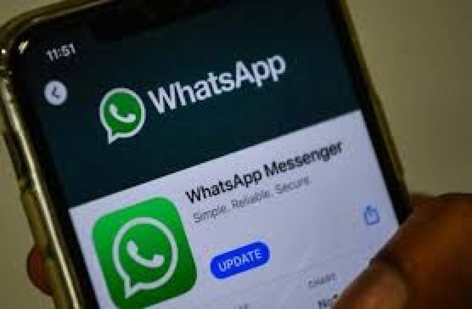 تسرق كل شيء من هاتفك دون أن تدري.. احذروا هذه النسخة من «واتساب» تنزيل 4 2 - تسرق كل شيء من هاتفك دون أن تدري.. احذروا هذه النسخة من «واتساب»