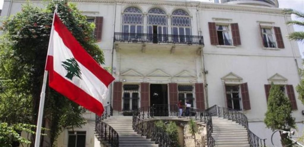 «الخارجية اللبنانية» تُعلق على قرار المملكة بحظر دخول الخضار والفواكه