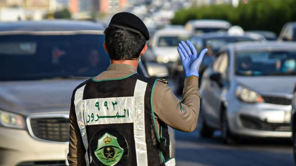 «المرور» يوضح الإجراء المتبع حال رغبة قائد مركبة إصدار تفويض والاستمارة منتهيه