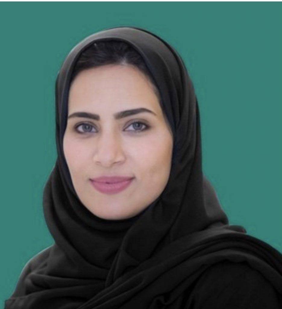 التعليم”: الدراسة حضورية للمرحلتين المتوسطة والثانوية لمن حصلوا على جرعتين من اللقاح