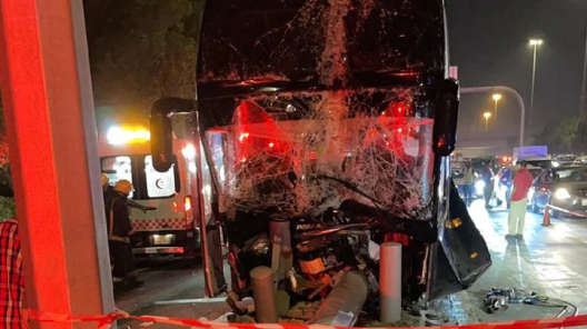 وفاة سعودي وإصابة مرافقه بحادث تصادم بالكويت حادث تصادم حافلة بمكة - وفاة سعودي وإصابة مرافقه بحادث تصادم بالكويت