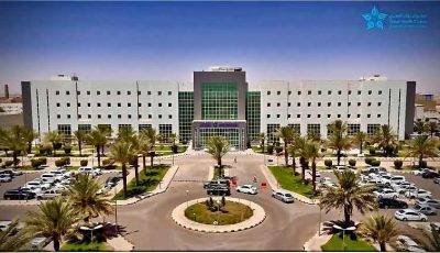 تدخل جراحي دقيق بمستشفى الملك فهد بتبوك يعيد البصر لطفلة